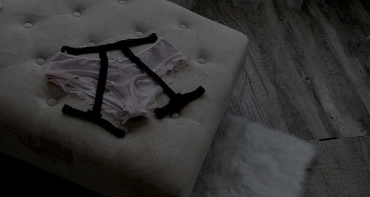 Black Leg Garters