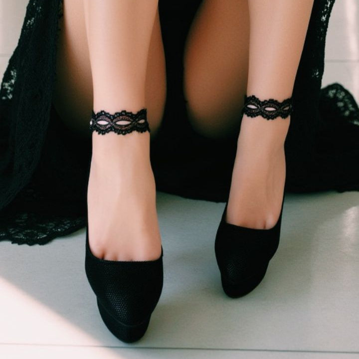 Chantilly Black Lace Bow Anklet