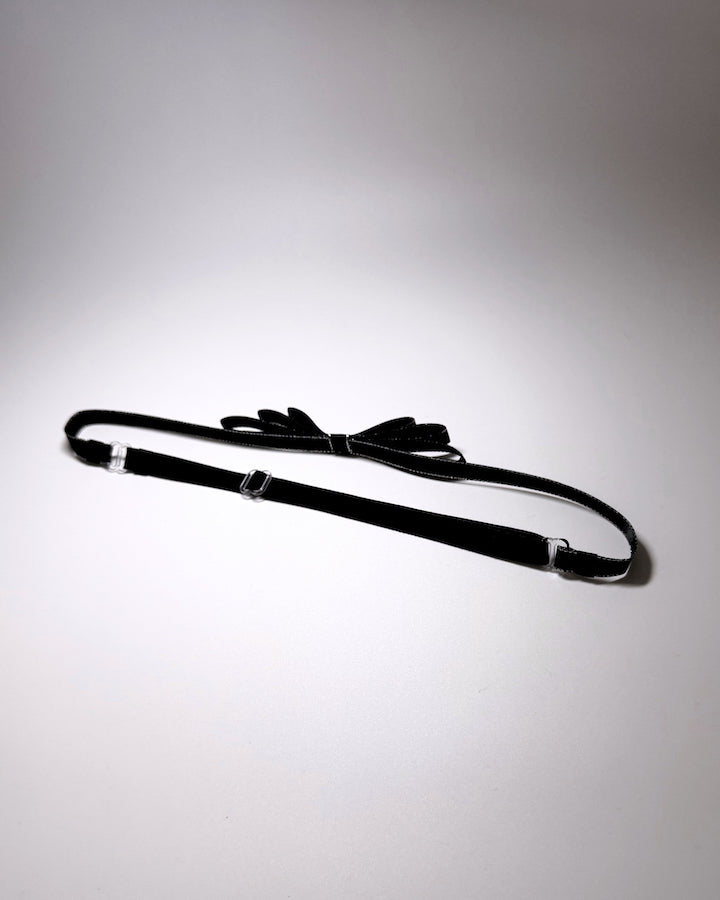 Adjustable Strap view of Queen Black Metallic Bow Belt