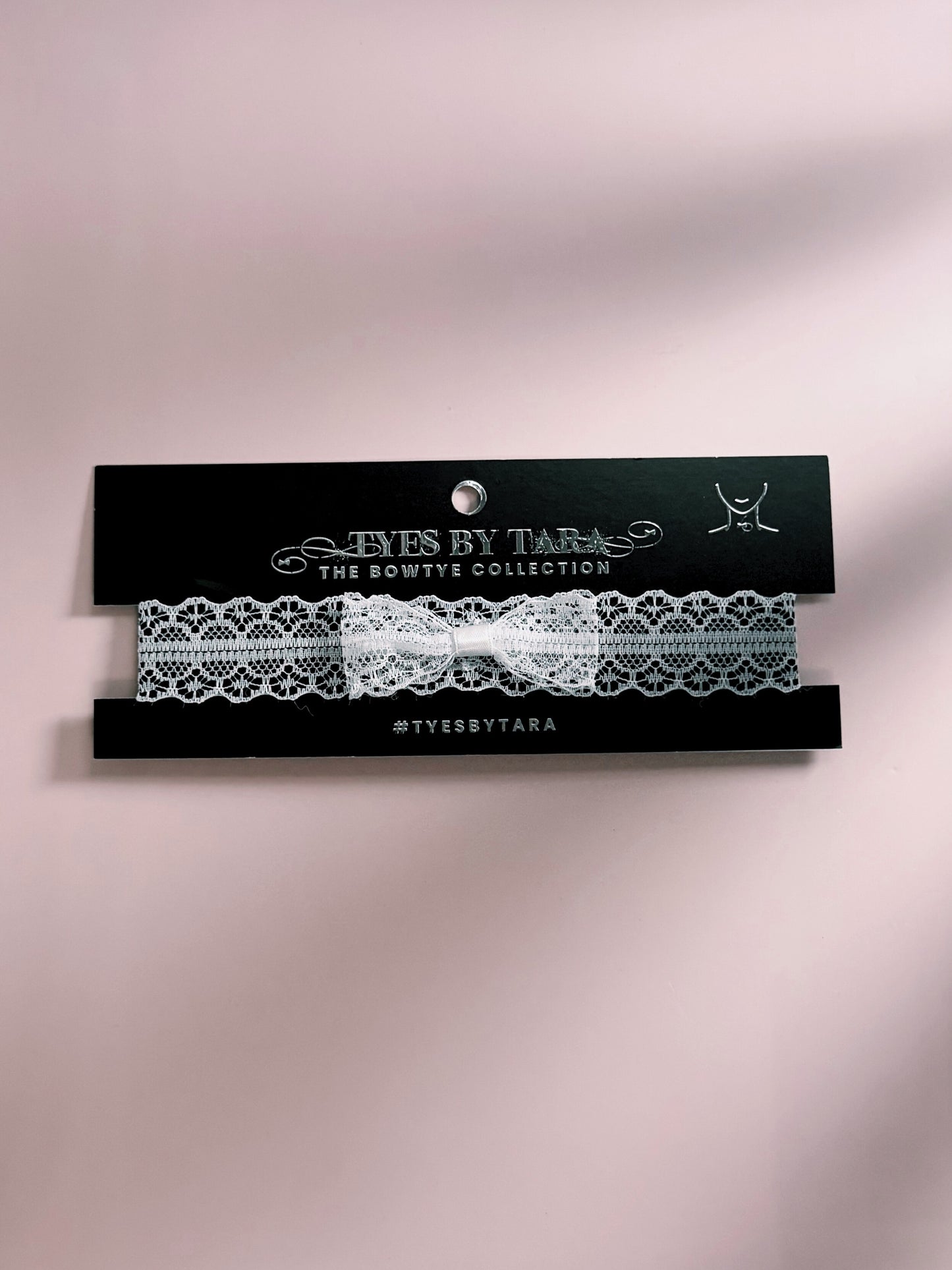 Siren White Lace Bow Choker on Black Card