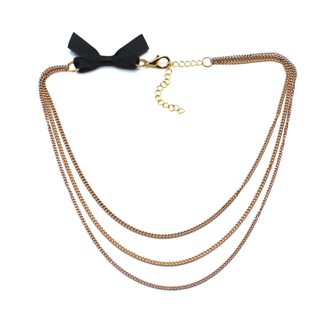 Vice black bow necklace with gold chain