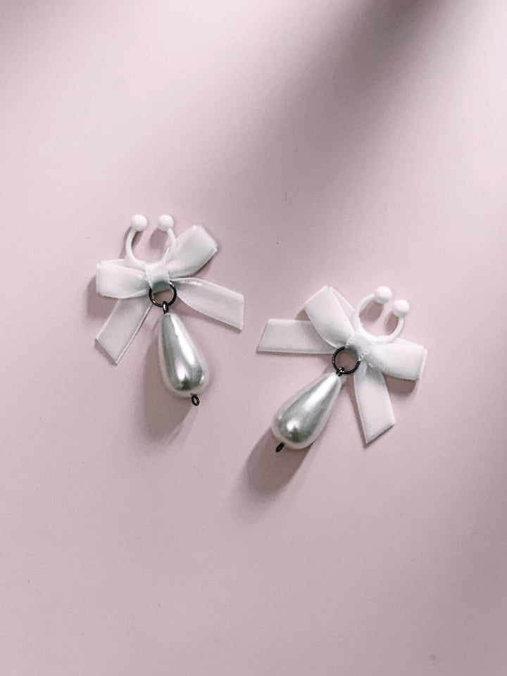 Marie Antoinette White Velvet Nipple Clamps with teardrop pearls