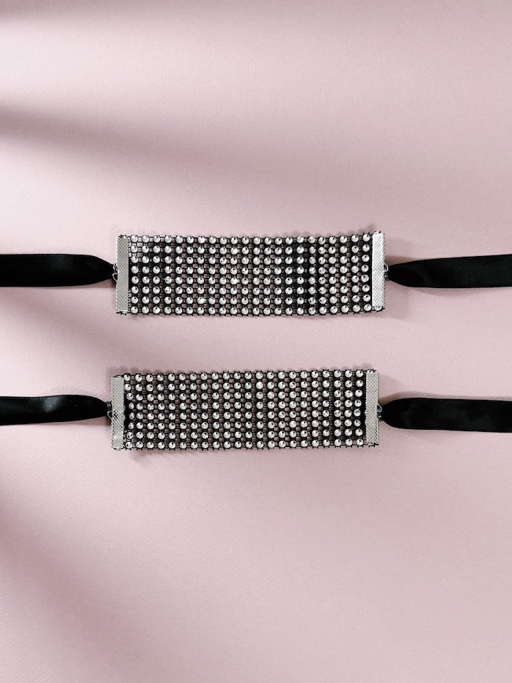 Vixen Tyecuffs