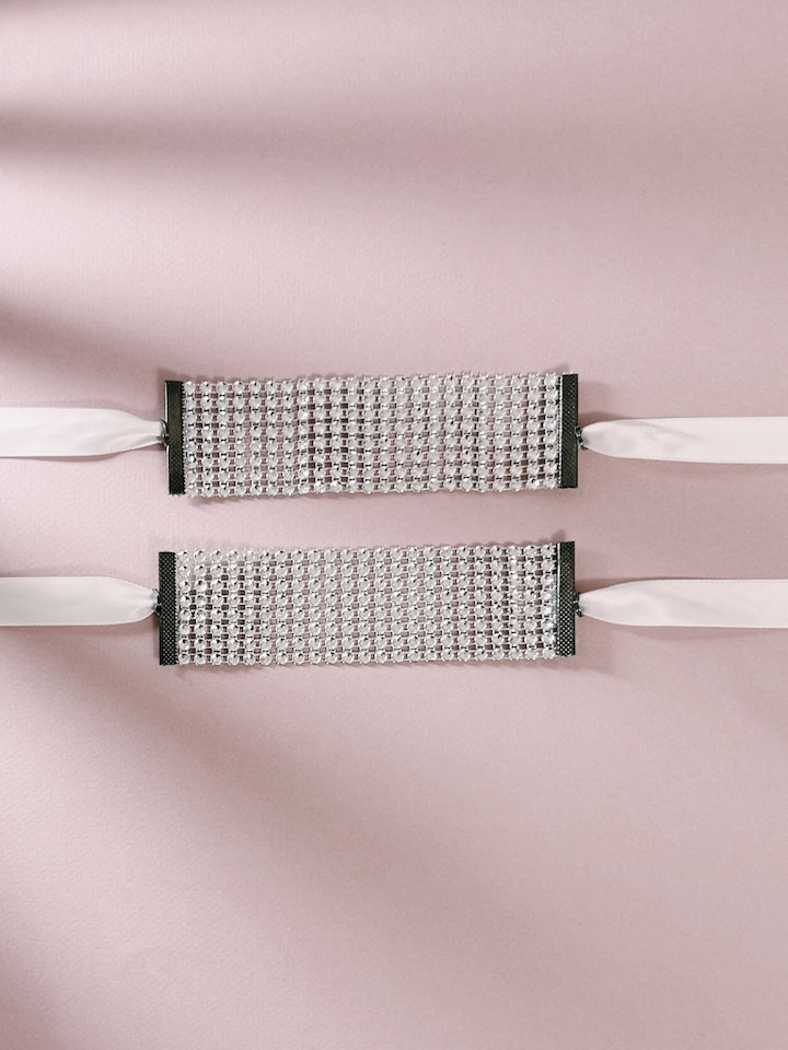 Vixen White Tyecuffs