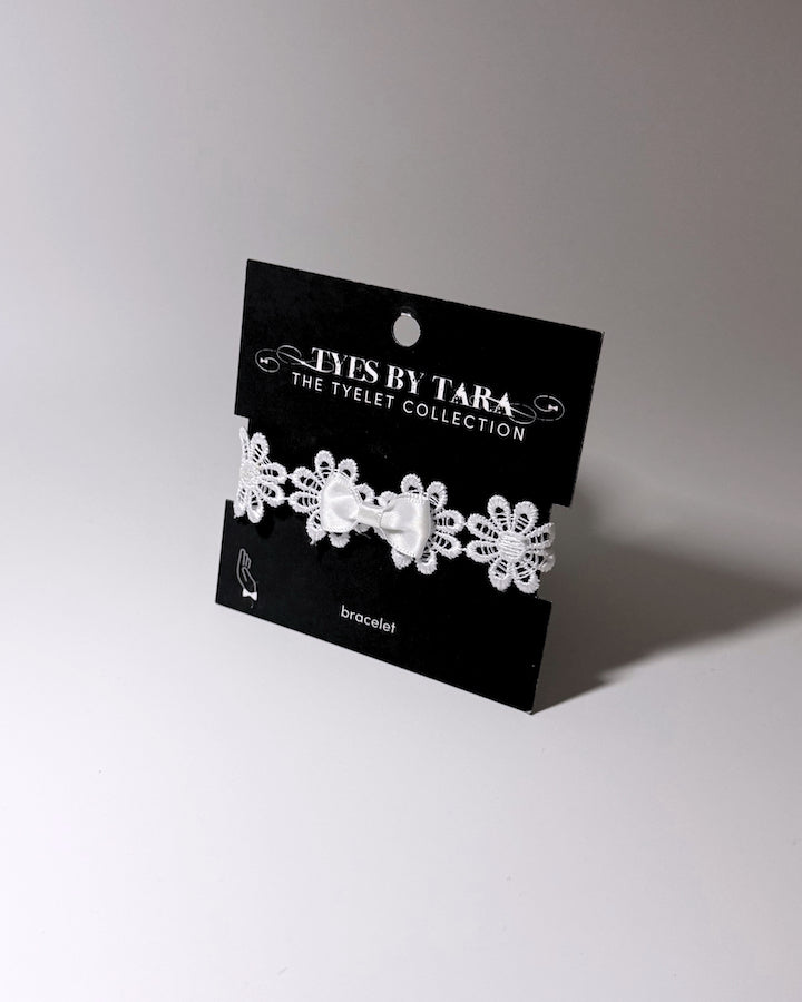 Blossom White Flower Bracelet on Black Card