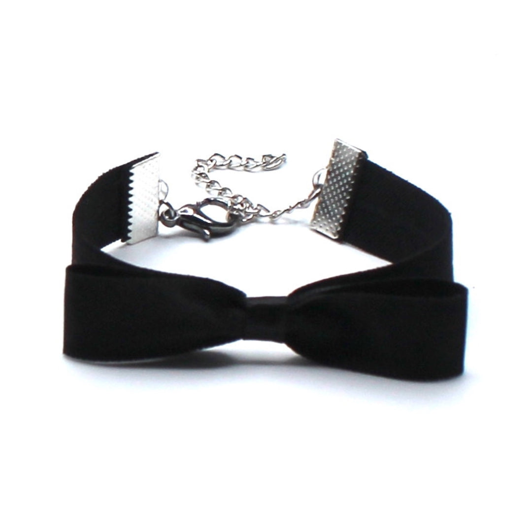 Black Femme Fatale Bow Bracelet 