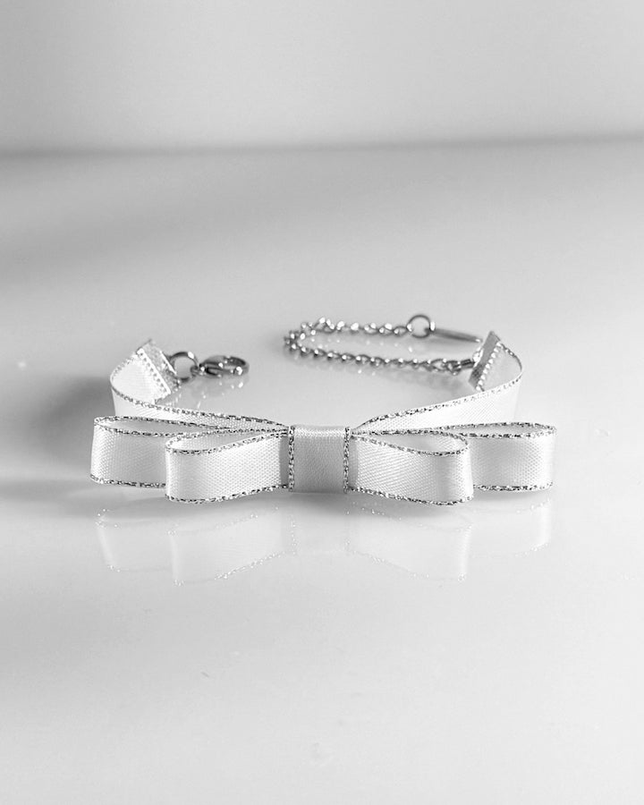 Queen White Bow Bracelet