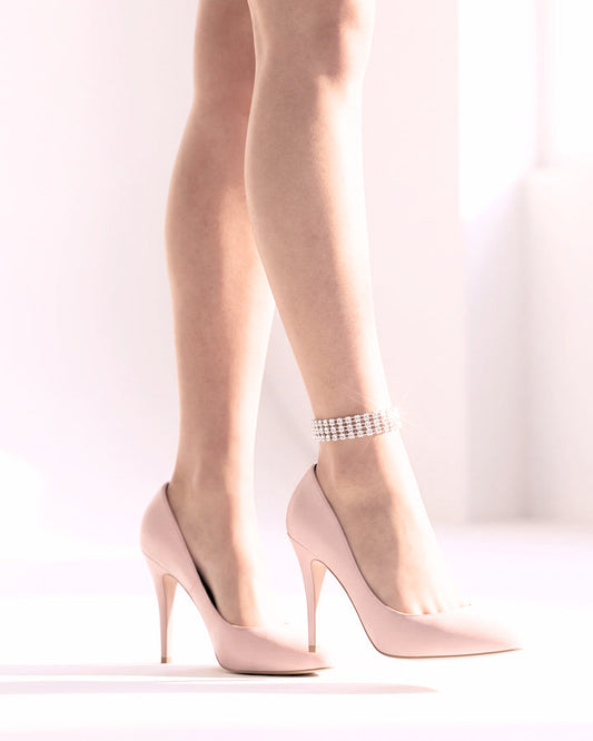 Feminine Wardrobe Essentials: The Foundation of Soft Glamour Style