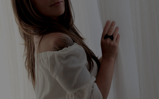 Black Bow Ring