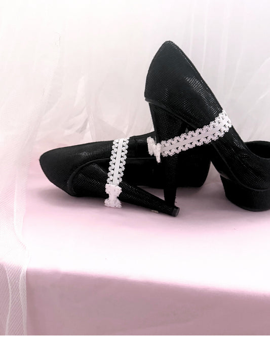 Soft Glamour: The Emotional Return of Romantic Dressing