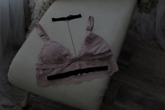 How to Make the Most of Your Lingerie Accessories