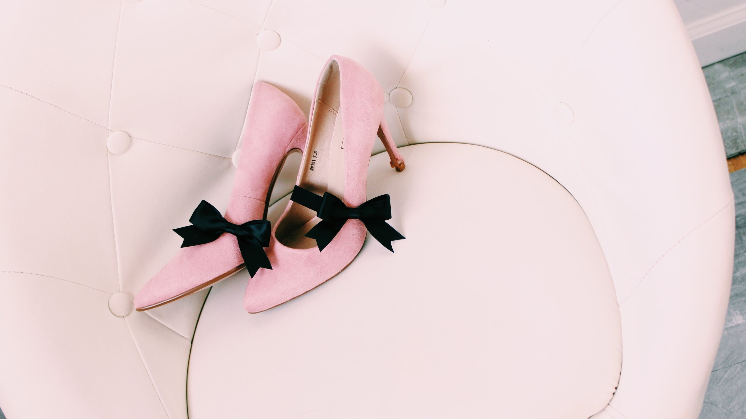 Black Bow Heel Accessories