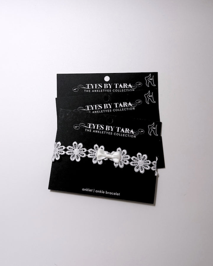 Blossom White Flower Anklet 3 Pack