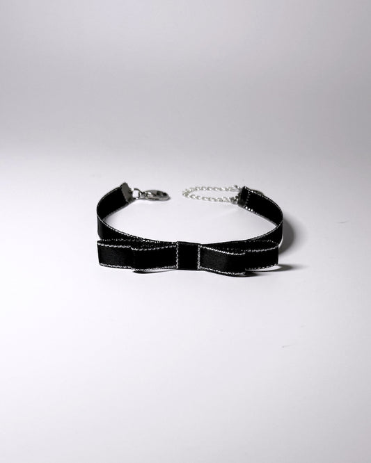 Queen Black Metallic Silver Trimmed Anklet 