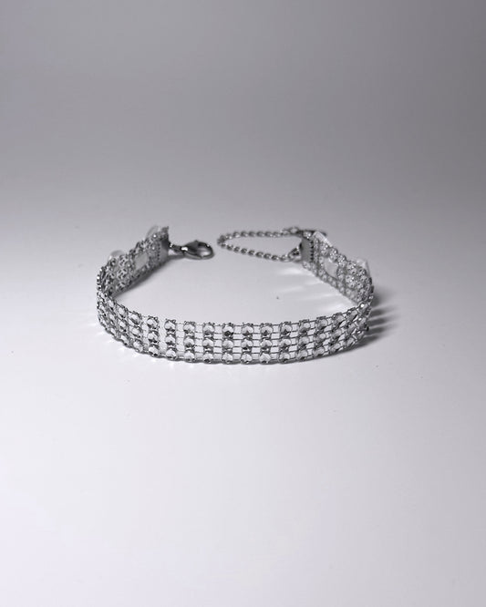 Vixen Sparkly White Bow Anklet 