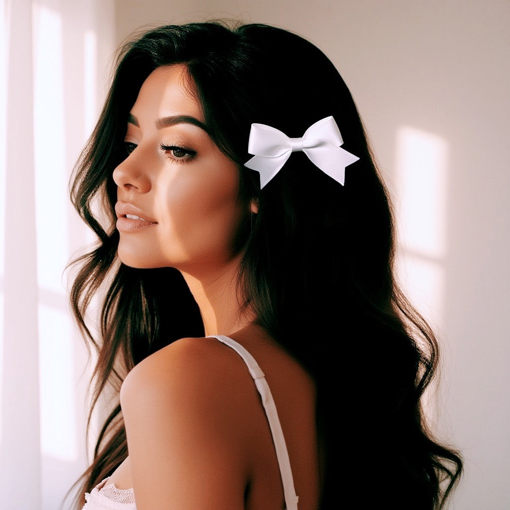 Bombshell White Hairtye™