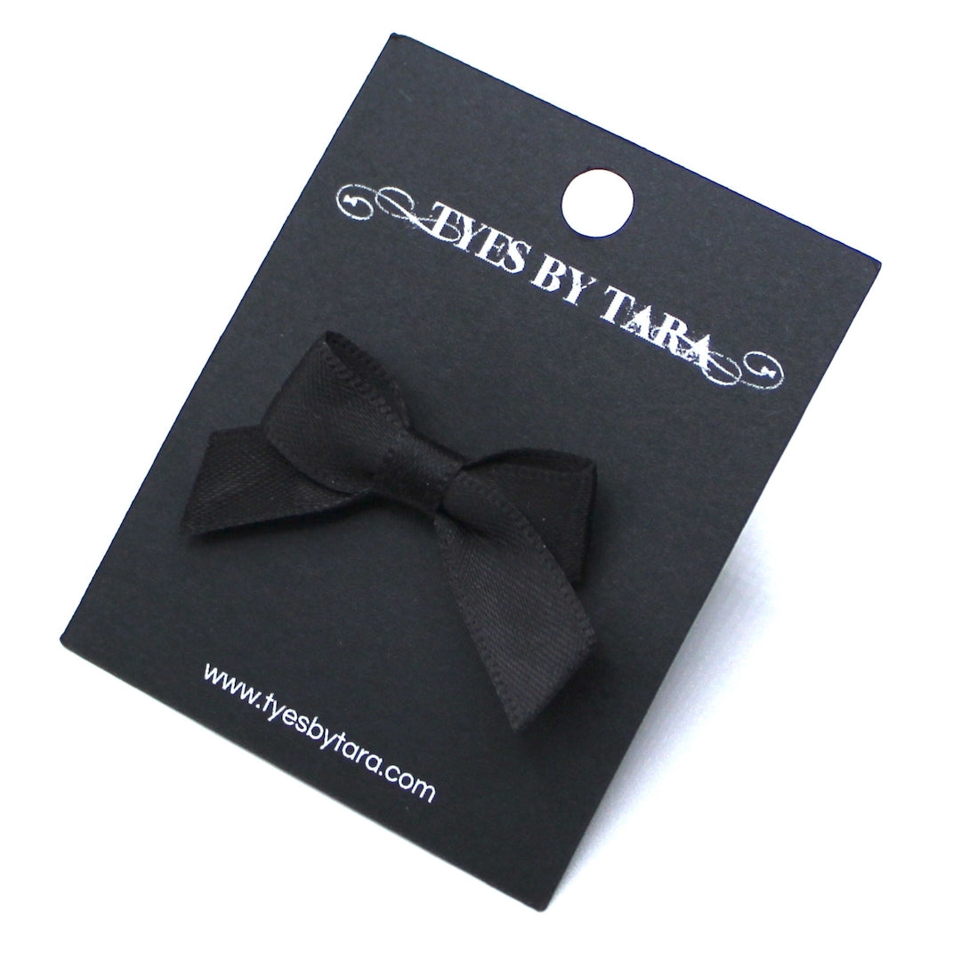 Black Bow Ring on Black Card