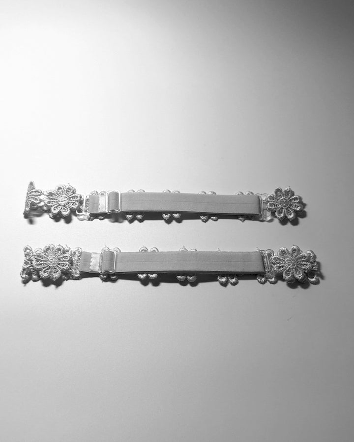 Back View Blossom White Flower Leg Garters