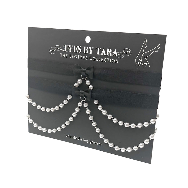Centerfold Pearl Leg Garters On Black Card