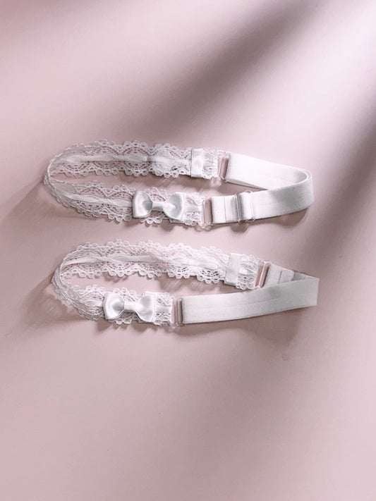 Side View of White Lace Leg Garters