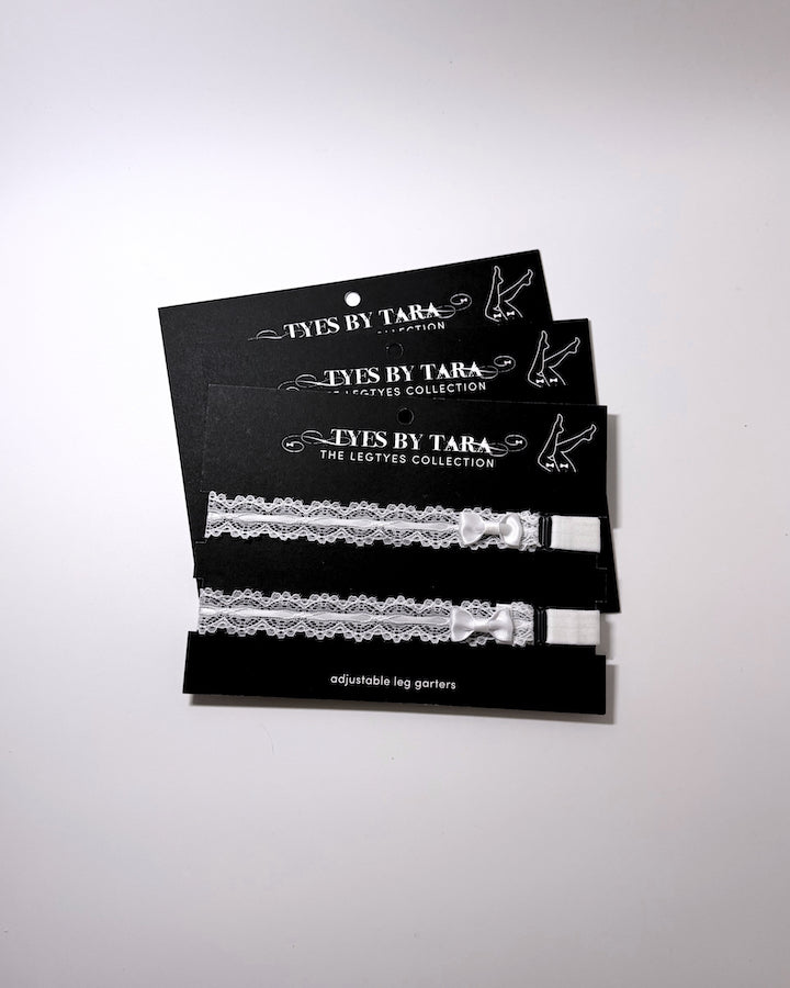 Three pack of the chantilly white lace bow leg garters