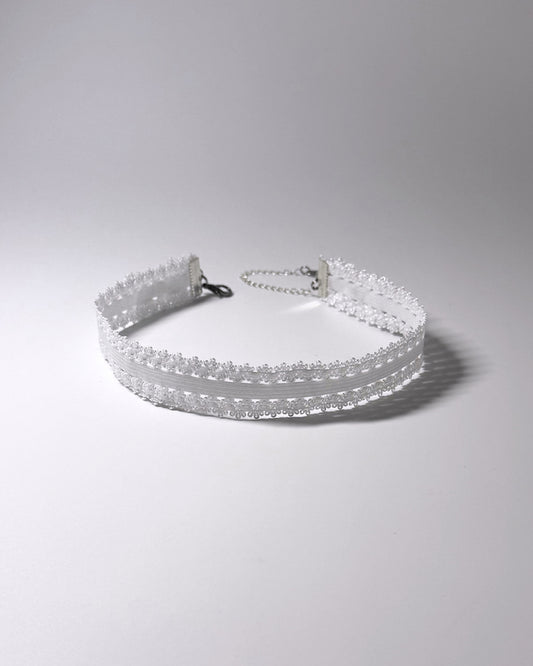 Lady White Elastic Bow Choker