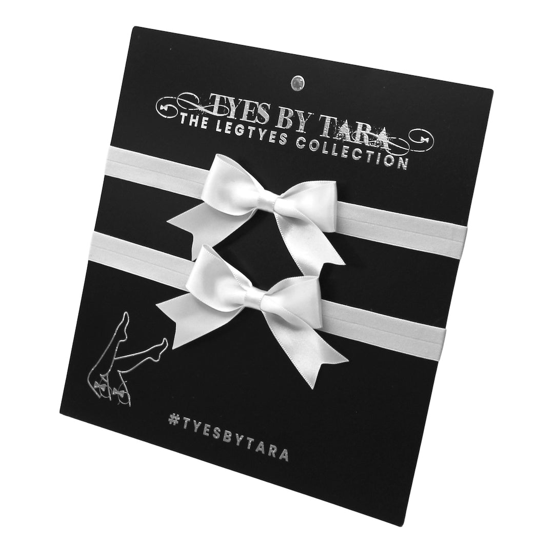 Yours Truly White Bow Leg Garters on Black Card