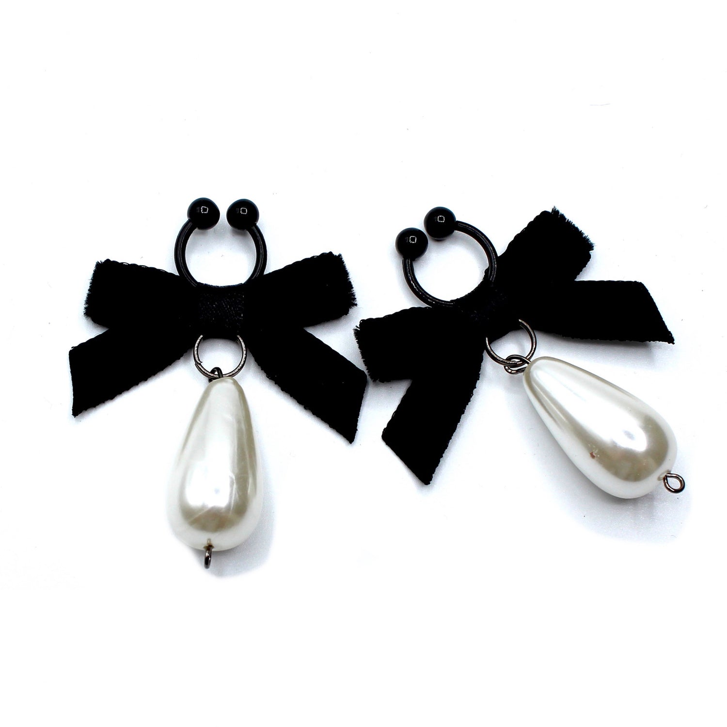 marie antoinette black velvet bow nipple jewelry clamps with teardrop pearls