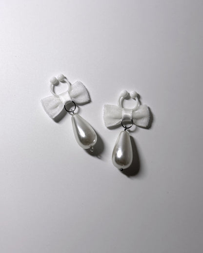 Madam White Velvet Bow Nipple Clamps 