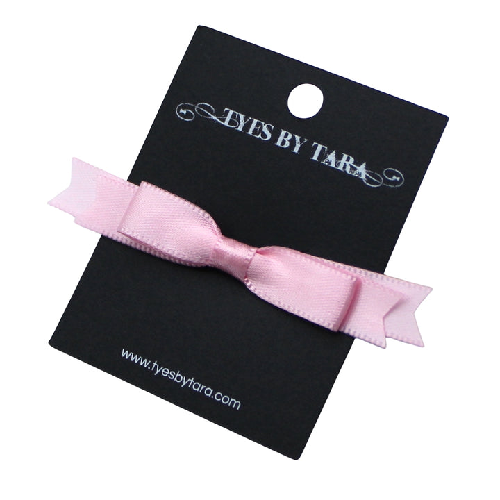 Pink Enchantress Bow Ring on Black backer card