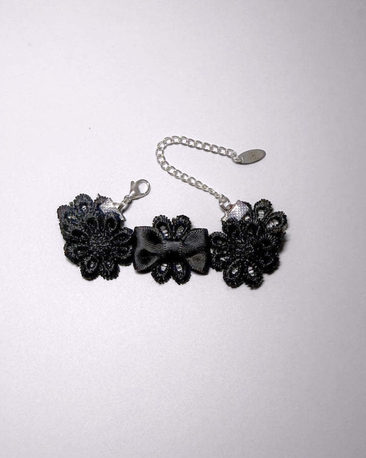 Blossom Black Flower Bracelet 