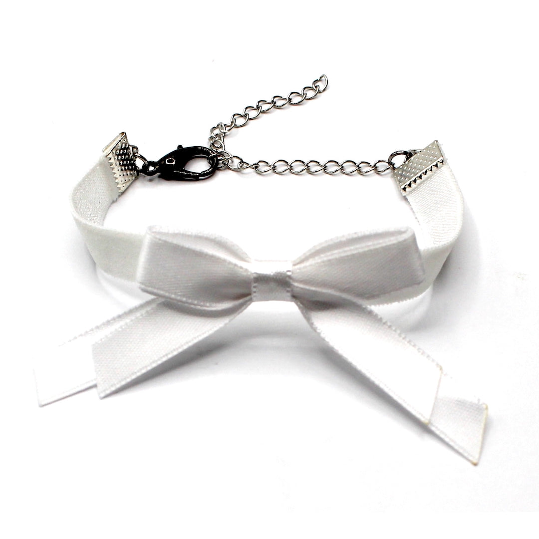 White Doll Bow Bracelet 