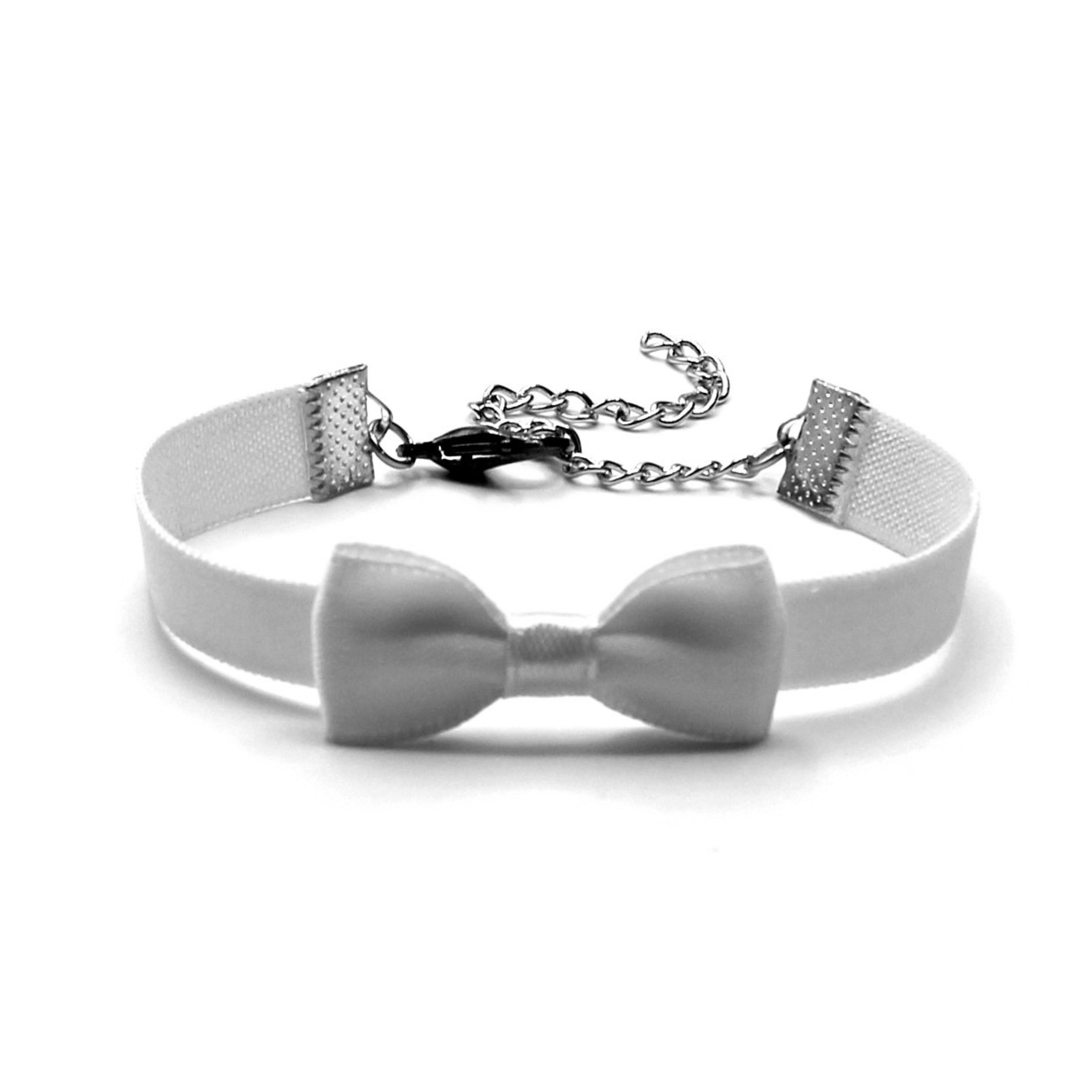 Hickey White Bow Bracelet