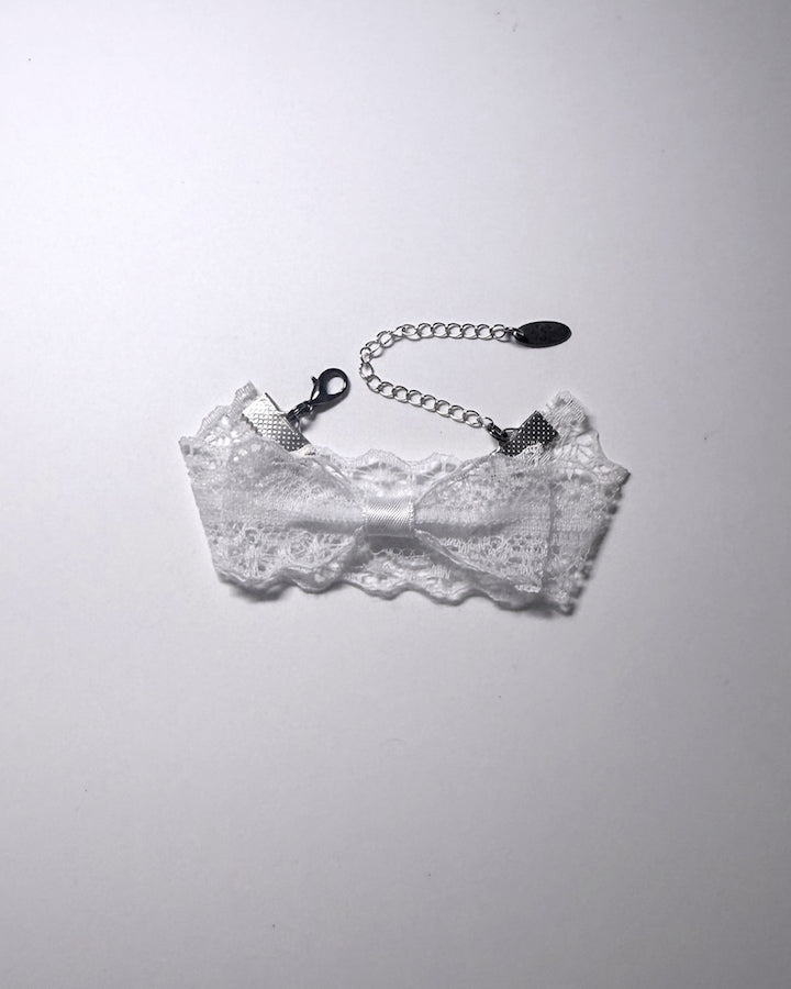 White Lace Bow Bracelet 