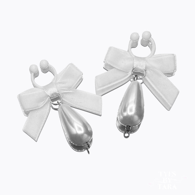 Marie Antoinette White Velvet Bow Nipple Clamps with Pearls 