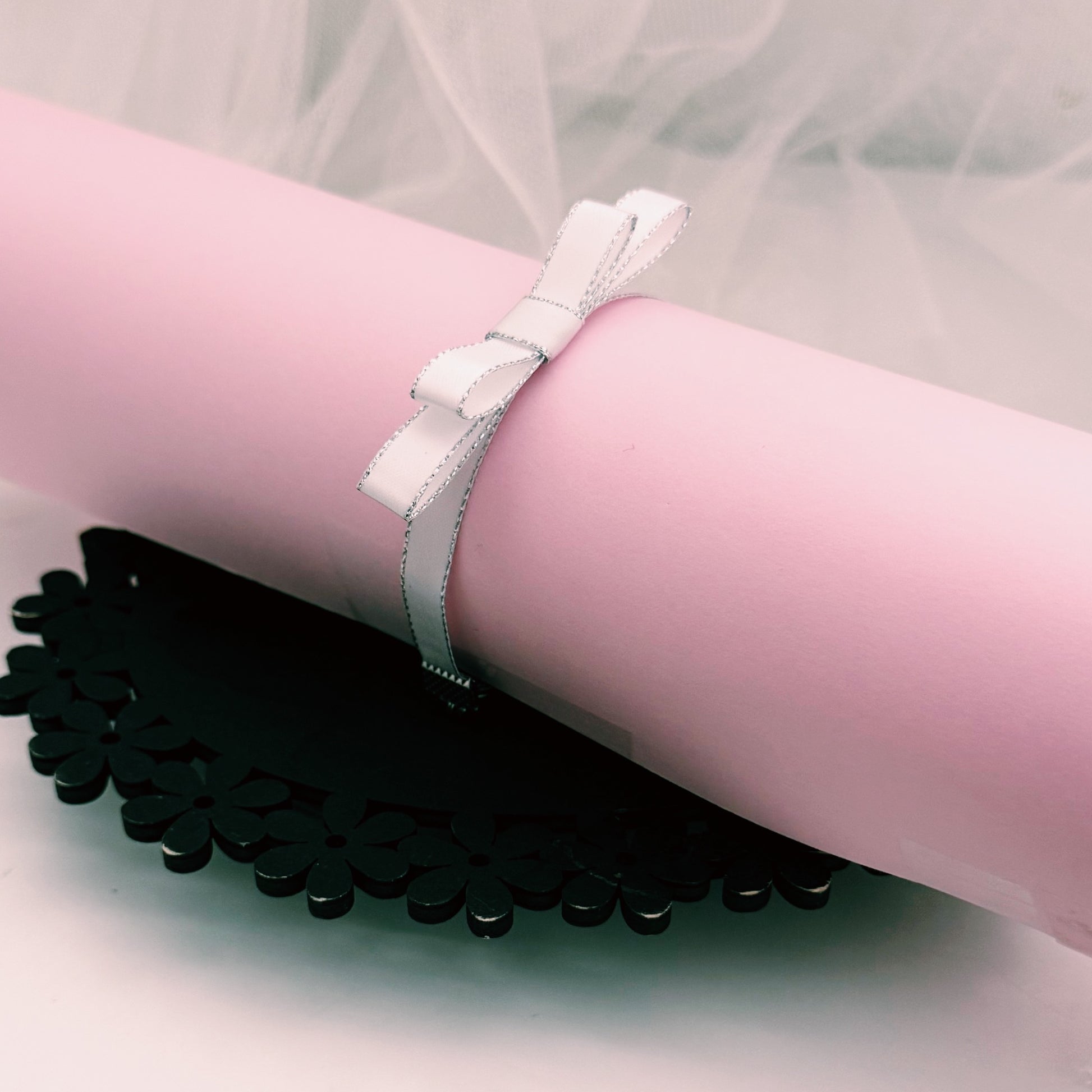 Queen White Bow Bracelet