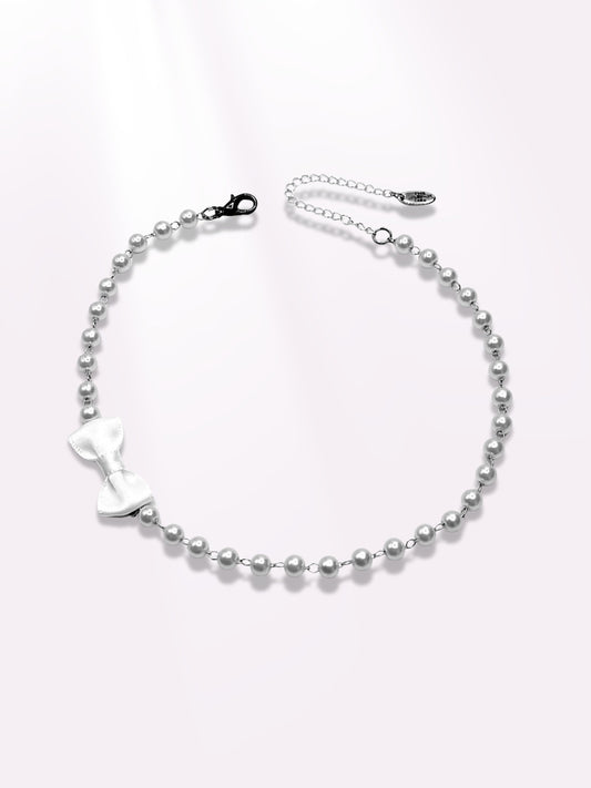 white bow pearl necklace 