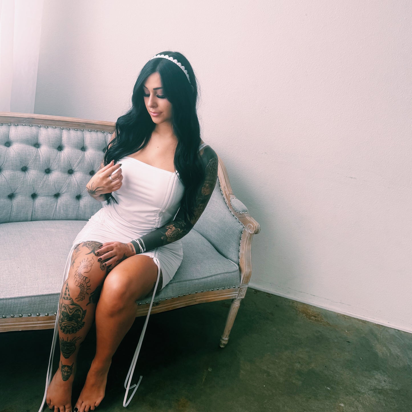 white heart headband hair accessory on brunette model